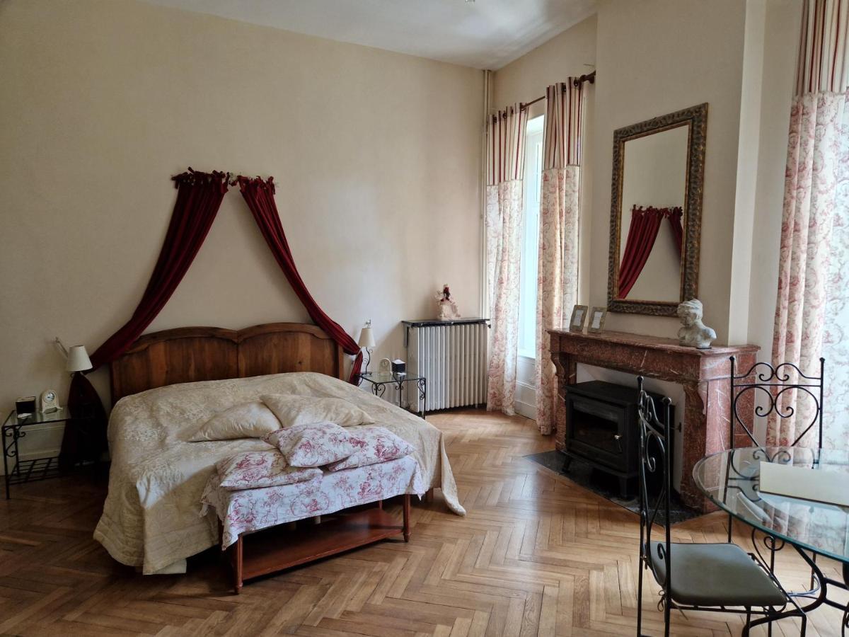 Chateau De Viviez Buitenkant foto